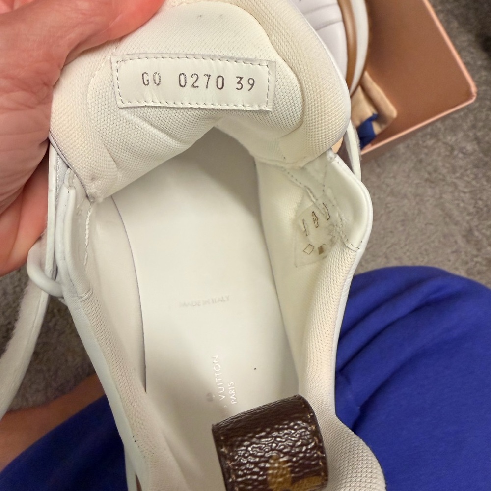 Louis Vuitton Sneakers - Picture 6 of 9